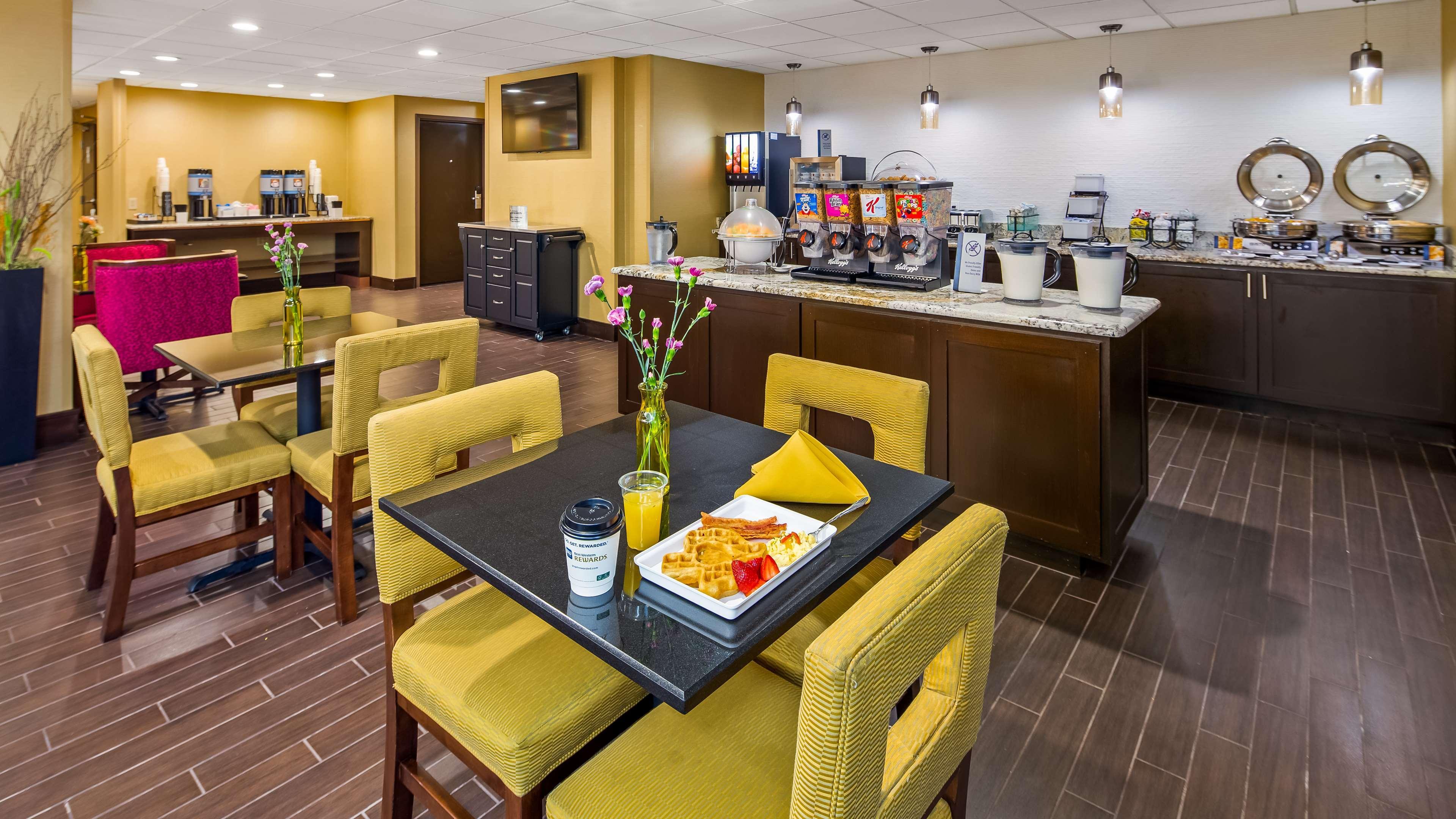 Best Western Plus Lake Jackson Inn & Suites Exterior foto